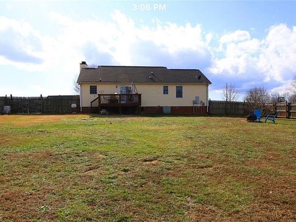 5th image of 2907 Mitchell Wood Dr