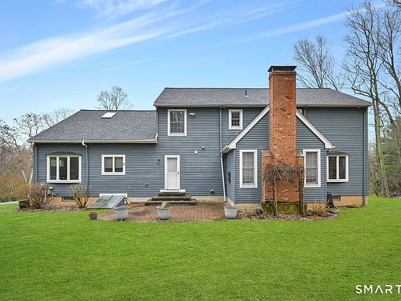 5th image of 104 Old Farms Road
