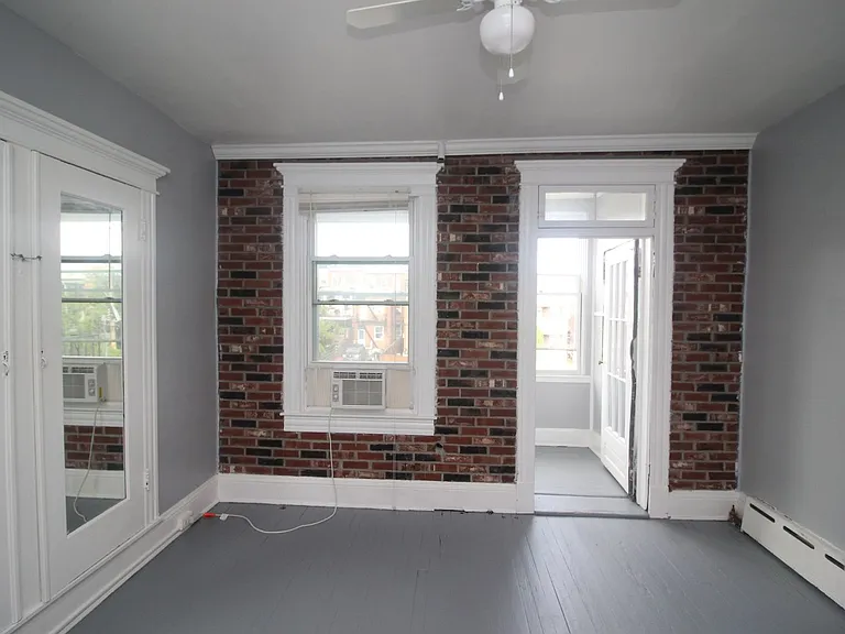 3010 Guilford Ave — Photo 27