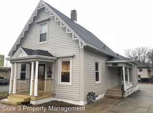 813 E Grove St, Bloomington, IL 61701