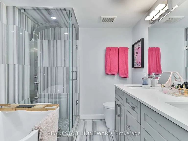 7 Carlton St #406 — Photo 23