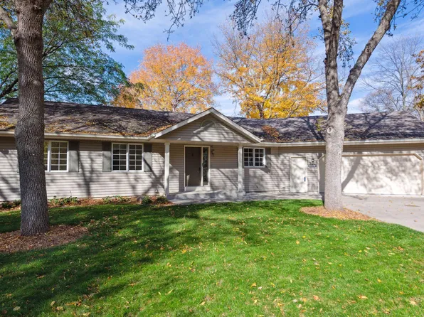 7882 Narcissus Ct, Victoria, MN 55386