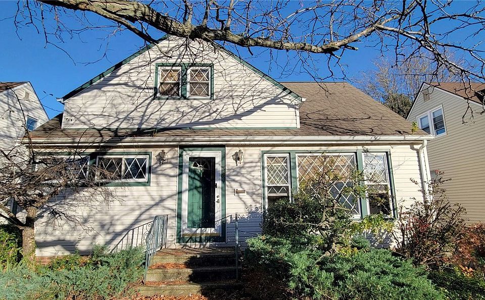 1st image of 339 Woodmere Dr