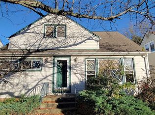 339 Woodmere Dr, Willowick, OH 44095