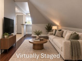 27 Delaware Ave, Toronto, ON M6H2S8