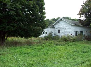 7533 W Hollow Rd, Naples, NY 14512