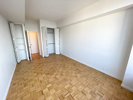 Rented by City Connections Realty | media 23