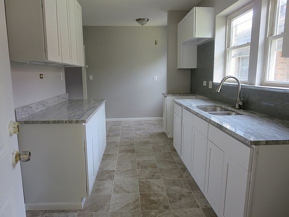 5th image of 7815 S Marshfield Ave
