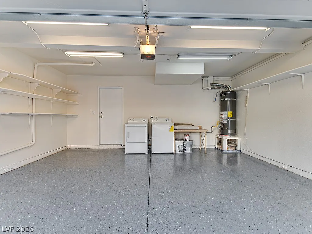 2 bed, 2.5 bath, 1719 sqft, $2,700 — Photo 2