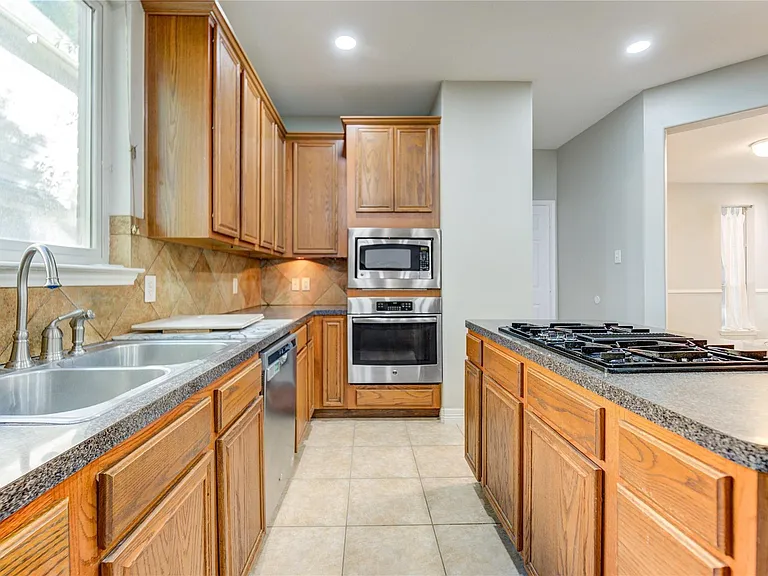 12207 Lakewood Glade Ct — Photo 19