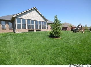 1240 Natalyns Trce, Lebanon, IL 62254