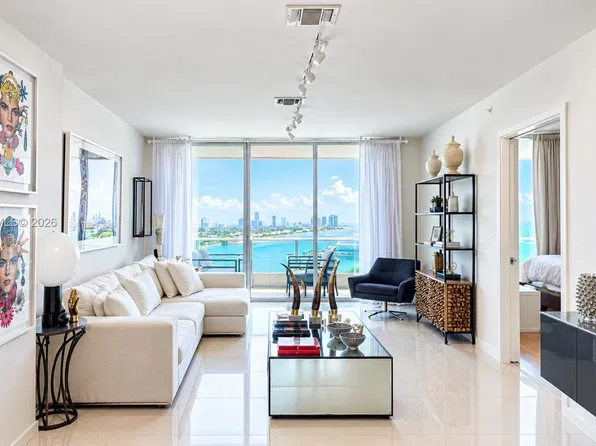 900 Biscayne Blvd, Miami, FL