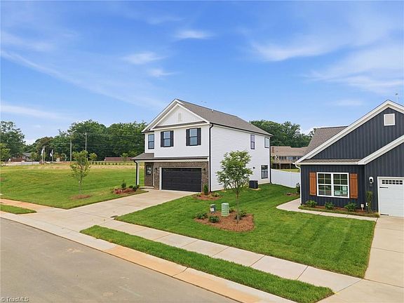3rd image of 5334 Belmont Garden Dr