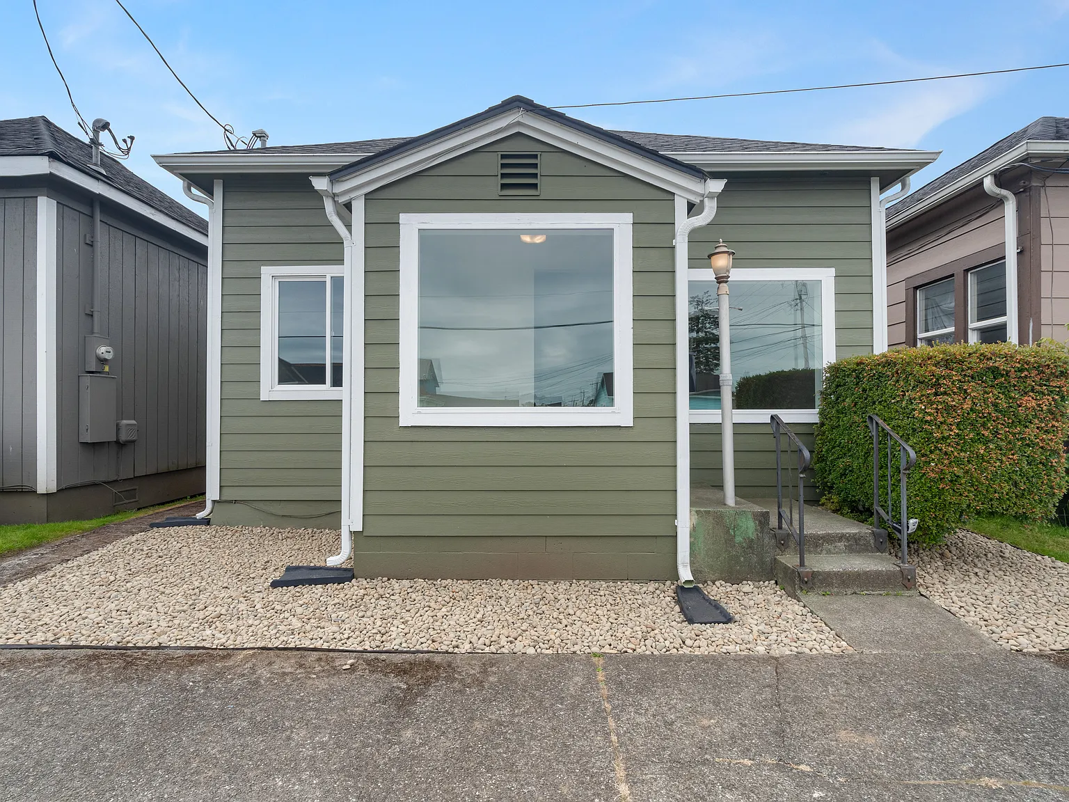 2 bed, 656 sqft, $1,250 — Photo 1