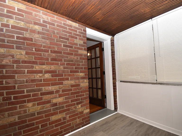 6360 Bancroft Ave #1 — Photo 15