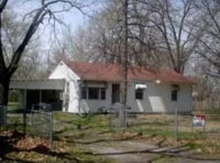 411 SE Woodland Ave, Topeka, KS 66607