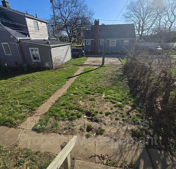 854 Fairwood Ave — Photo 16
