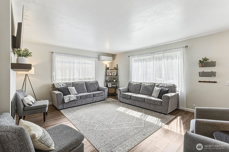 5th image of 621 27th Avenue