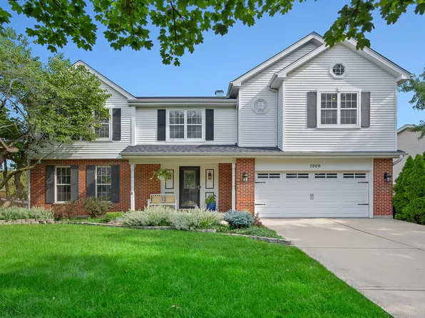 1906 Concord Dr, Downers Grove, IL 60516