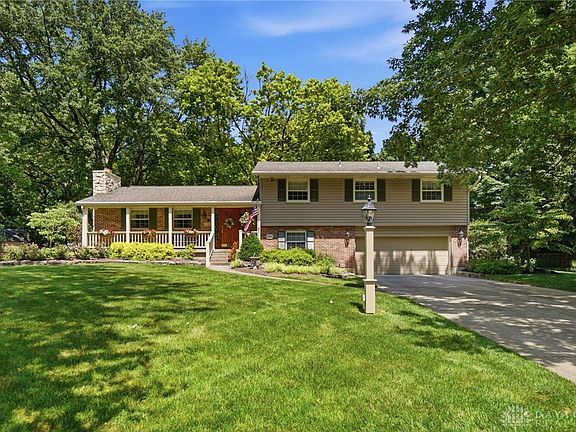 5th image of 1107 Green Tree Dr
