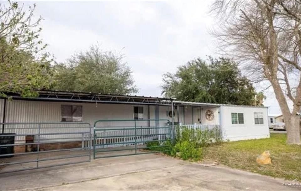 1st image of 910 S Palmera Dr