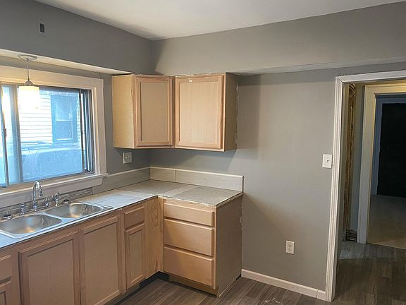 5th image of 3820 E 142nd St #1