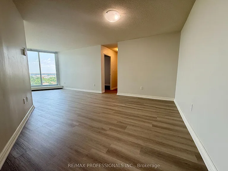2665 Windwood Dr #1102 — Photo 36