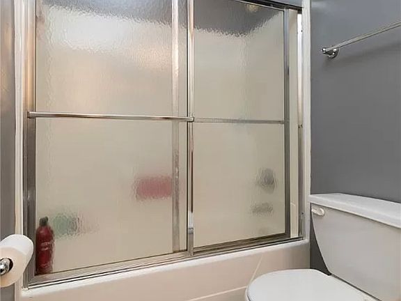 5th image of 1117 S 52nd St Unit 1708