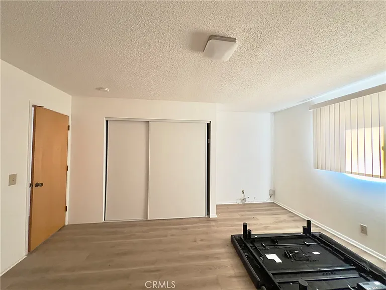 1521 W Westmont Ave — Photo 13