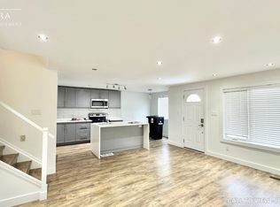 53 Karen Walk #1, Waterloo, ON N2L 5X1
