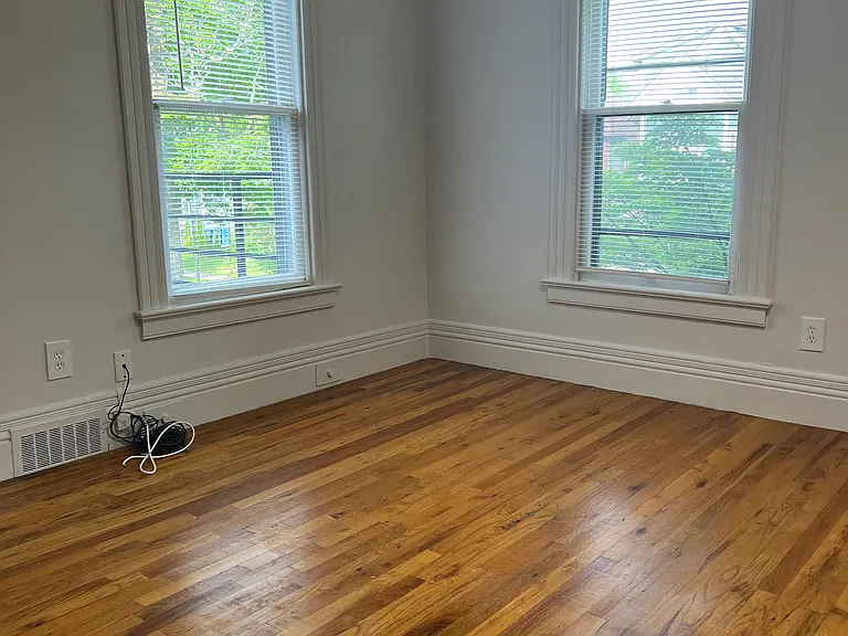 14 Oxford St #3 — Photo 21