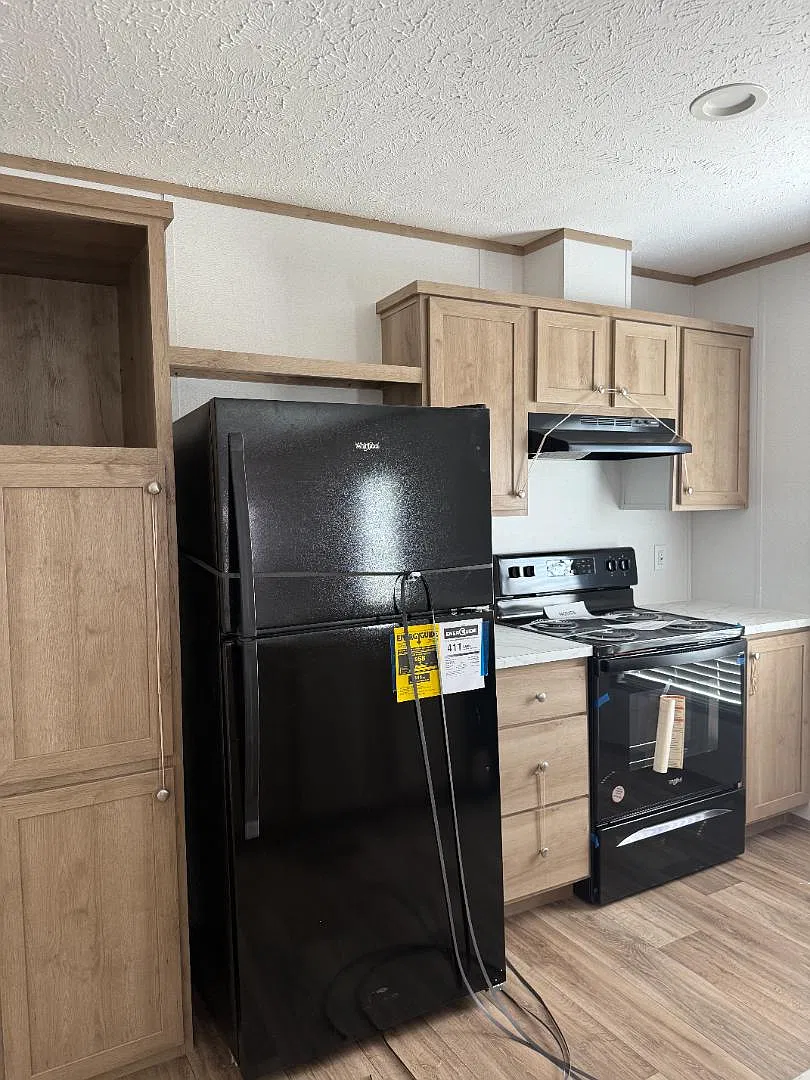 1527 Syracuse Community Rd — Photo 4