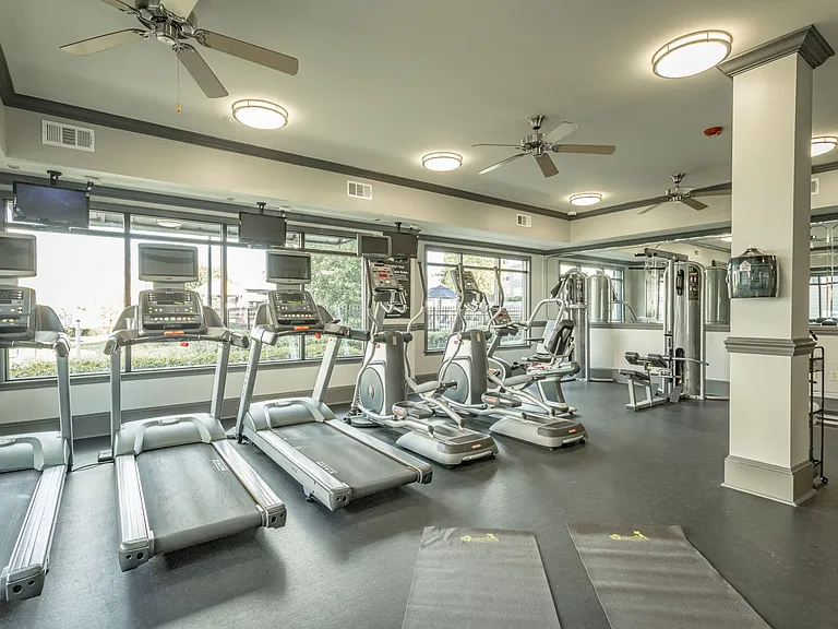 Fitness center at Amberleigh Ridge