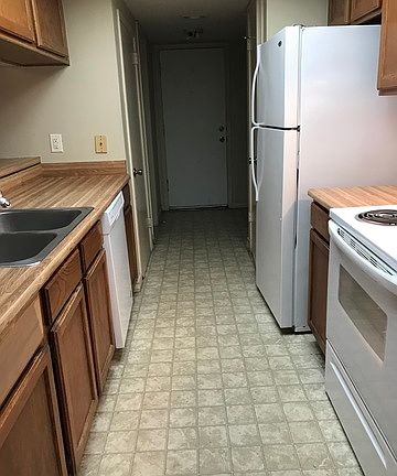 5th image of 9826 Ardash Ln