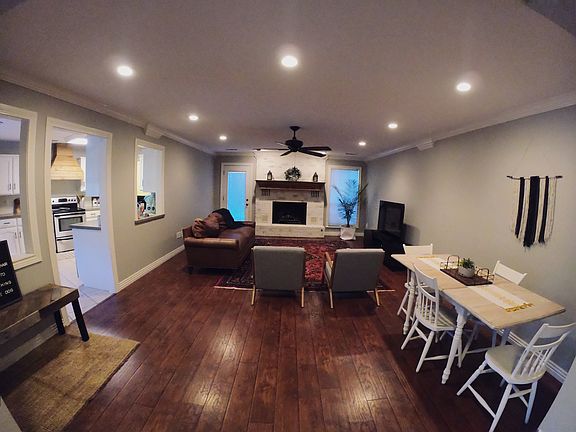 4th image of 2701 W Ash St