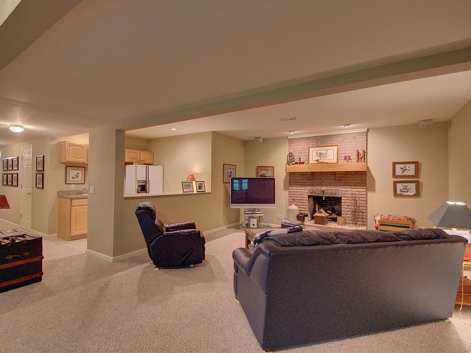 2nd image of 3628 Oakland Farm Dr