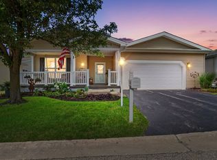 3206 Whirlaway Ct, Grayslake, IL 60030
