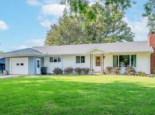 37 10th St, Woodbine, IA 51579