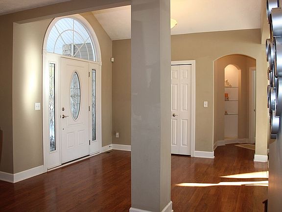 5th image of 12015 Britton Ln