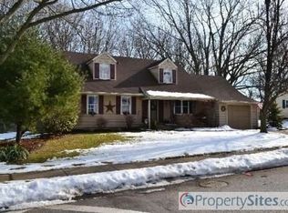 326 Westwood Dr, West Deptford, NJ 08096