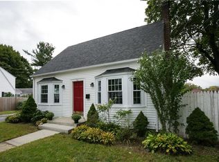 56 Robert Cir, Cranston, RI 02905