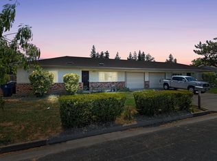 208 El Dorado Dr, Madera, CA 93637