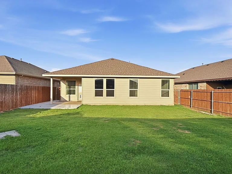 14525 Delphinus Dr — Photo 21