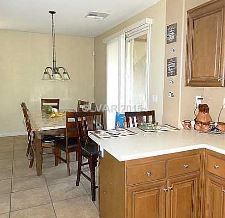 5th image of 4222 Beech Family St