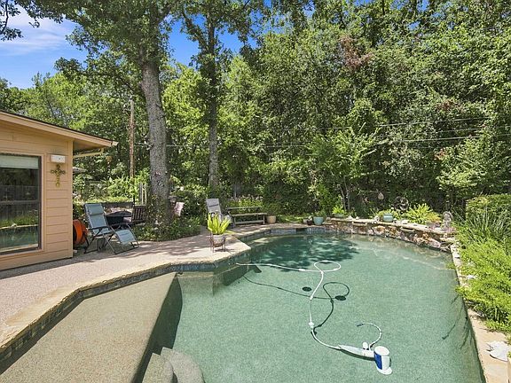 5th image of 3509 Tomlinson Ct