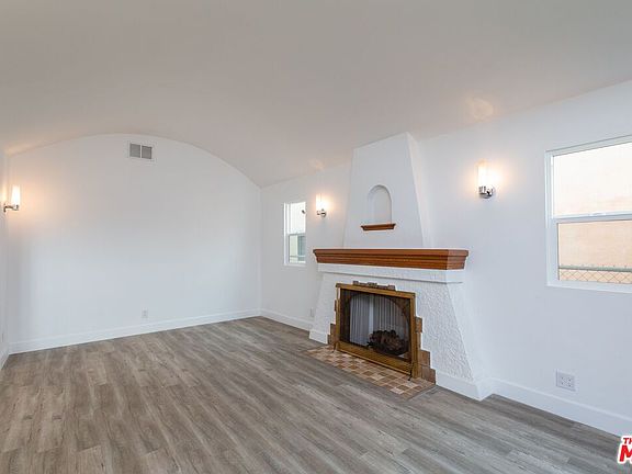 4th image of 7407 Dalton Ave