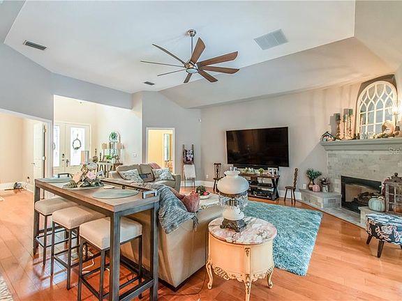 5th image of 32550 Timber Hill Dr
