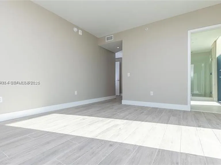 501 NE 31st St #3910 — Photo 28