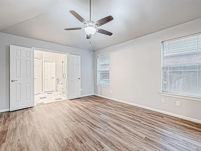 1524 Robin Ave — Photo 16