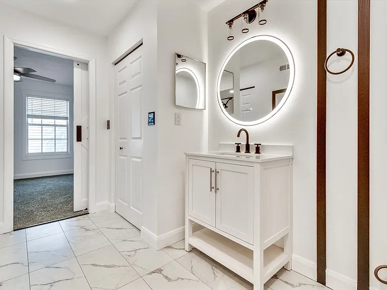 10555 Montgomery Rd #83 — Photo 7